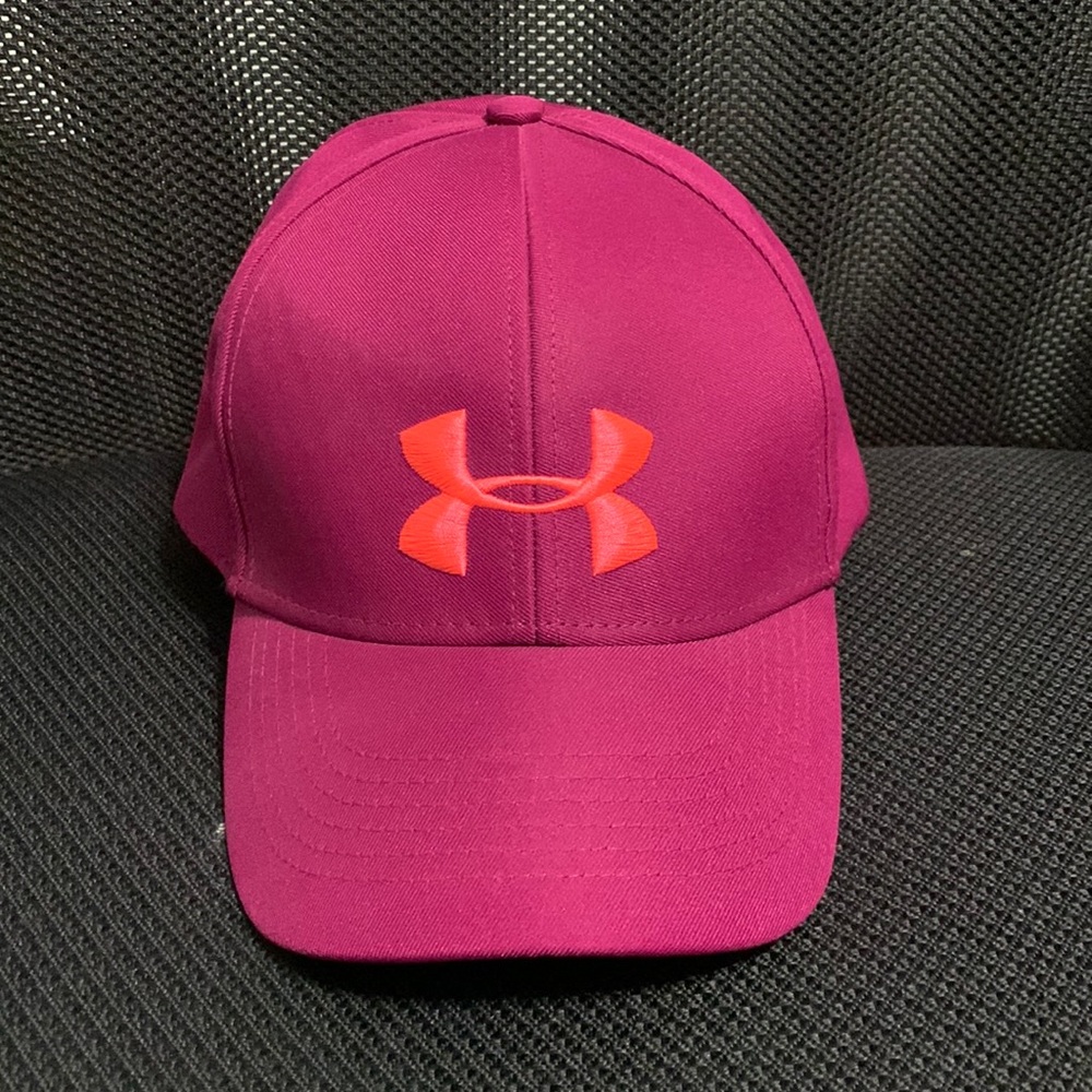 NWOT - Under Armour Hat